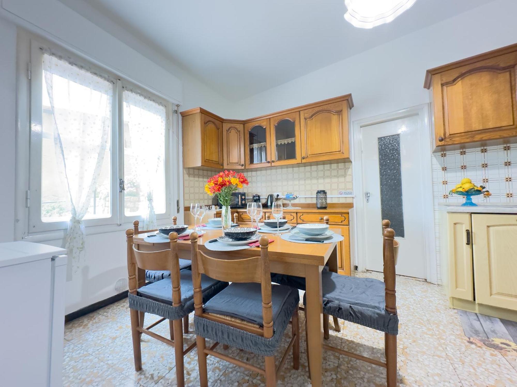 Sanremo Mare E Relax - Affittasi "Casa Illiade" Con Parcheggio Libero, Terrazza E Wi-Fi Διαμέρισμα Εξωτερικό φωτογραφία