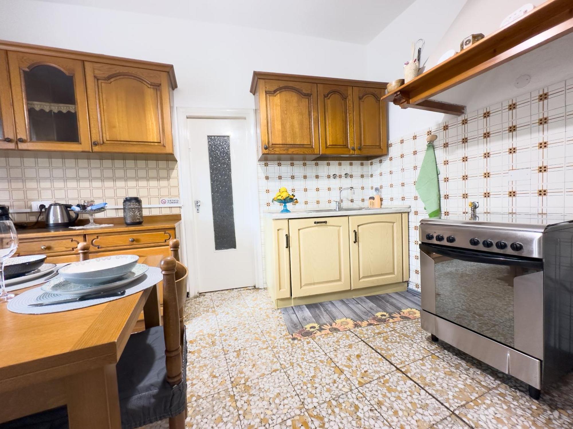 Sanremo Mare E Relax - Affittasi "Casa Illiade" Con Parcheggio Libero, Terrazza E Wi-Fi Διαμέρισμα Εξωτερικό φωτογραφία
